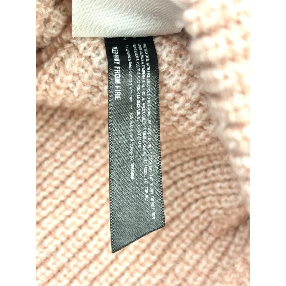 Urban‎ Outfitters Light Pink Heather Knit Beanie Winter Hat